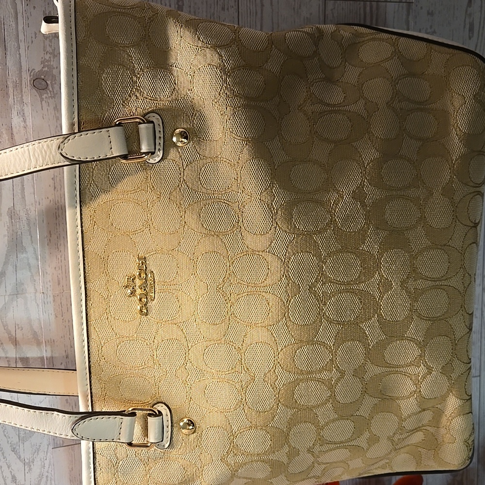 Coach F58282 Outline Signature Zip Top Cream Tote Bag - Picture 2 of 13